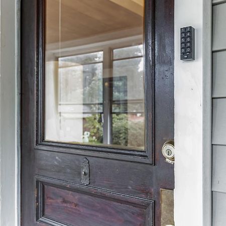 Brand New Stylish Noho Apartment Northampton Exterior photo